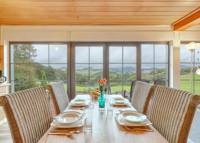 2 Bedroom Beautiful In Feriehus Daun